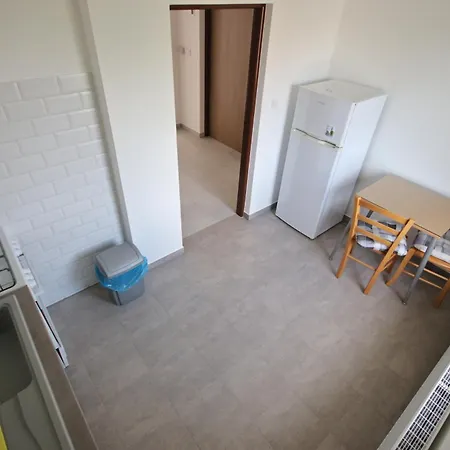 Aurora Guest house *